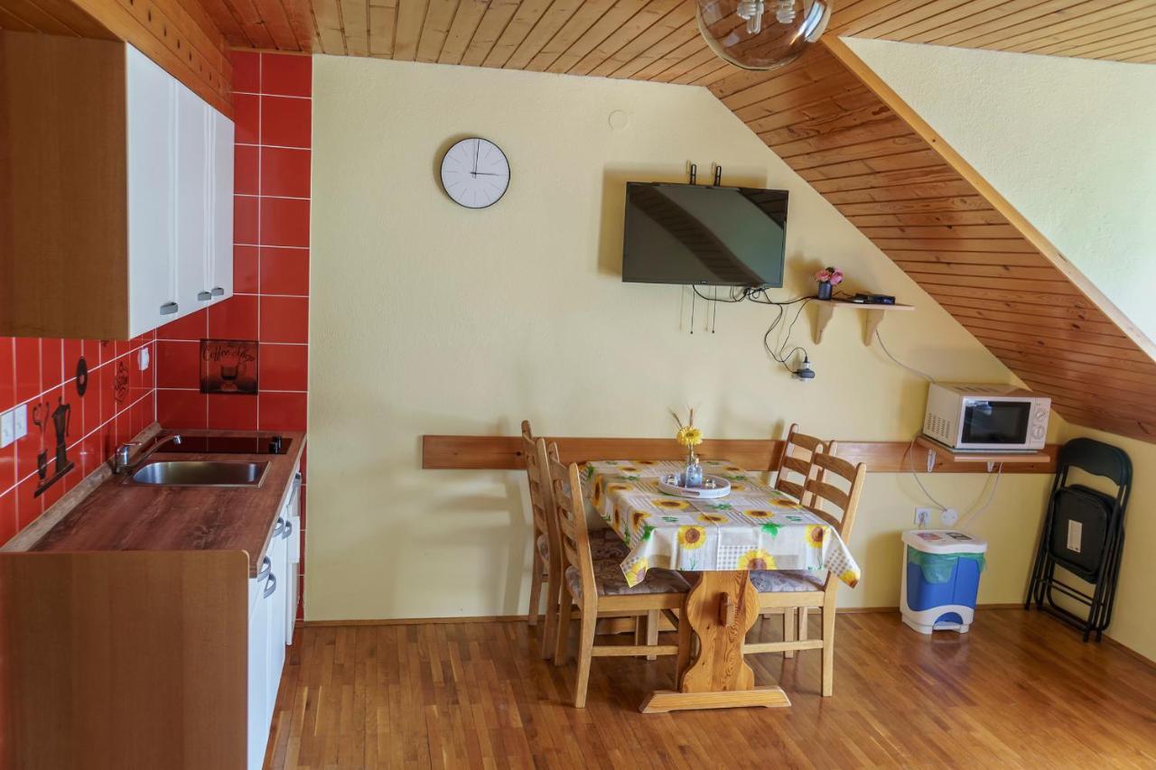 Apartments Zakrasnik Škofja Loka Dış mekan fotoğraf
